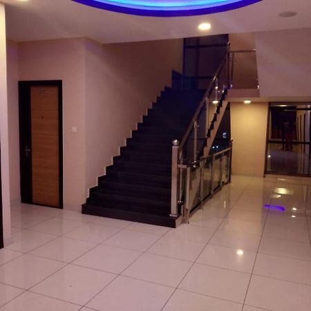Hotel Reyansh Tanakpur Экстерьер фото