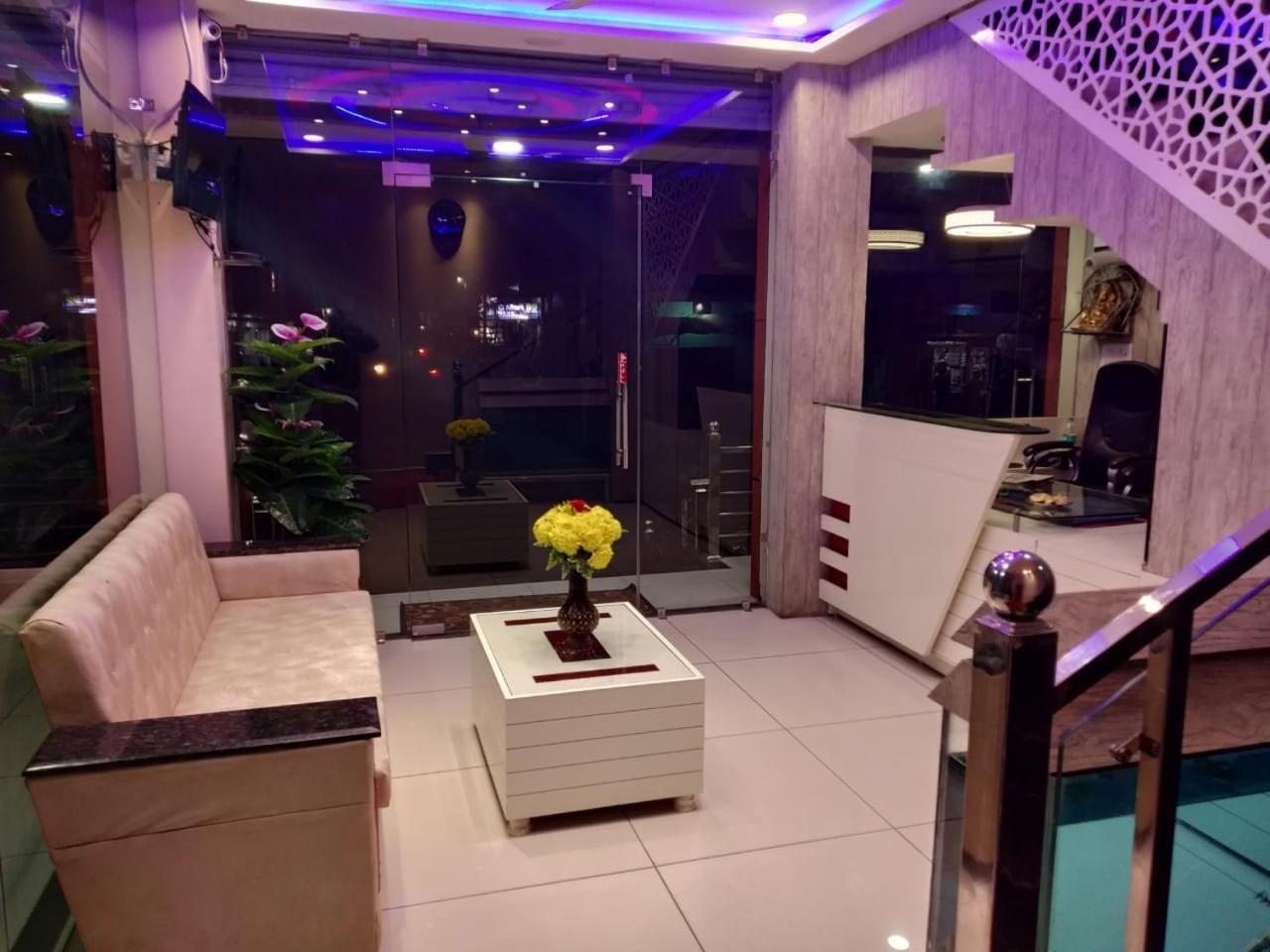 Hotel Reyansh Tanakpur Экстерьер фото