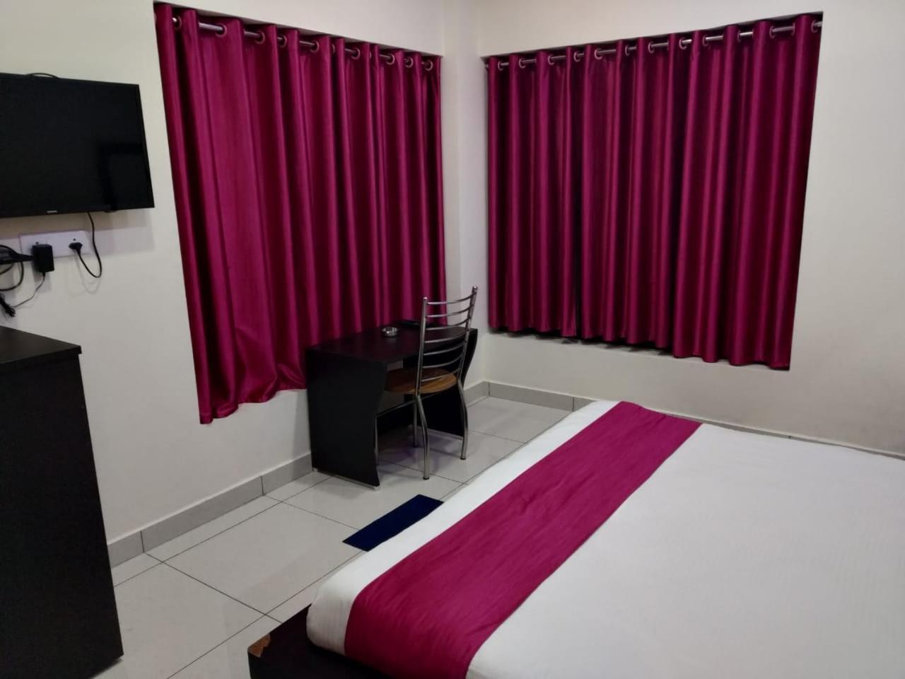 Hotel Reyansh Tanakpur Экстерьер фото