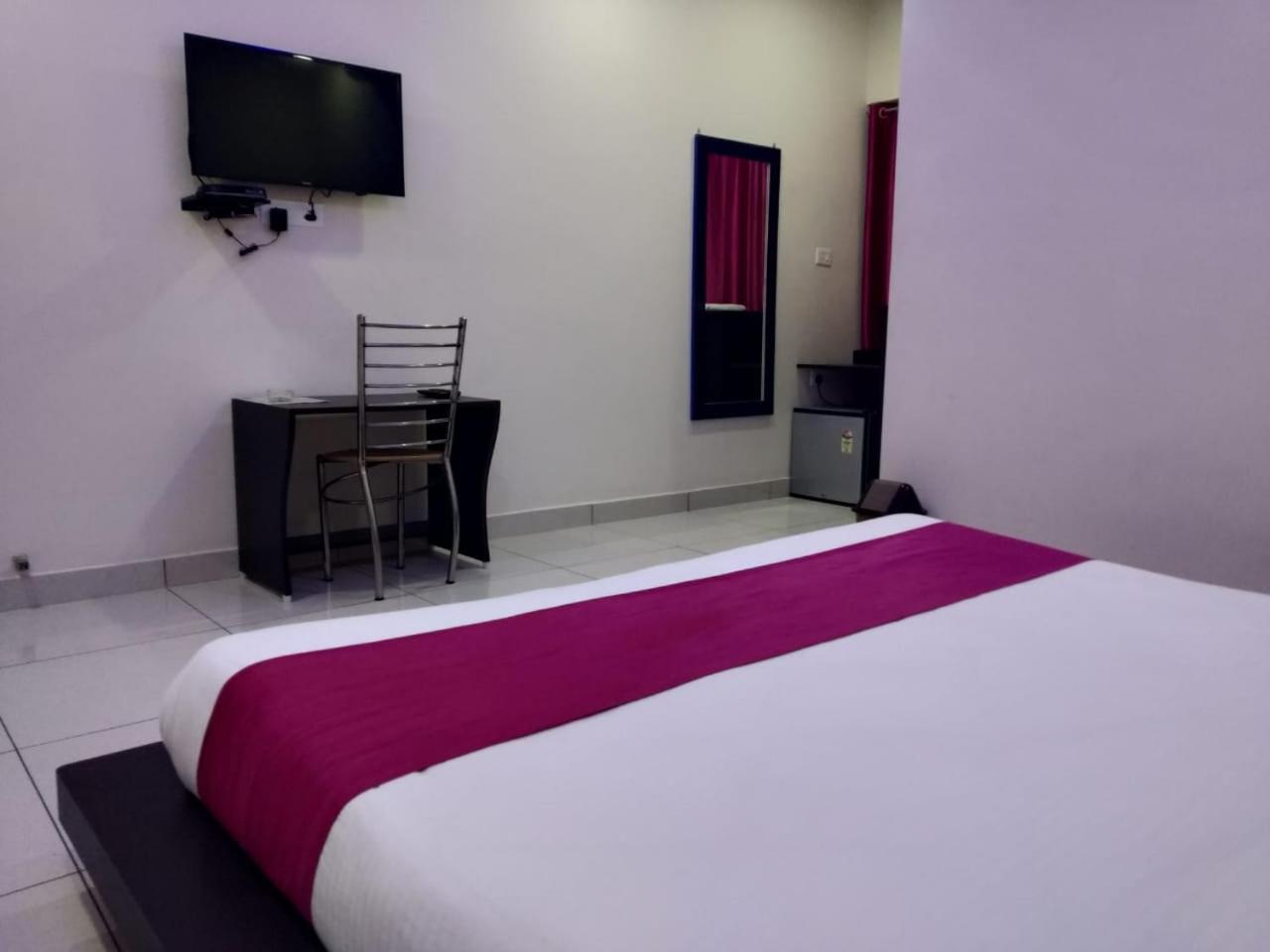 Hotel Reyansh Tanakpur Экстерьер фото