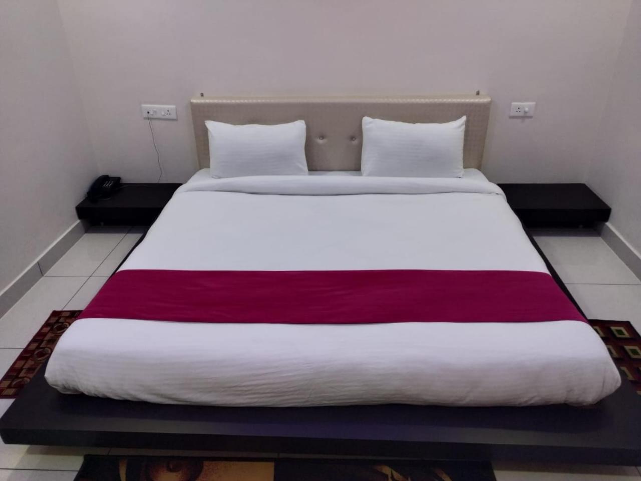 Hotel Reyansh Tanakpur Экстерьер фото