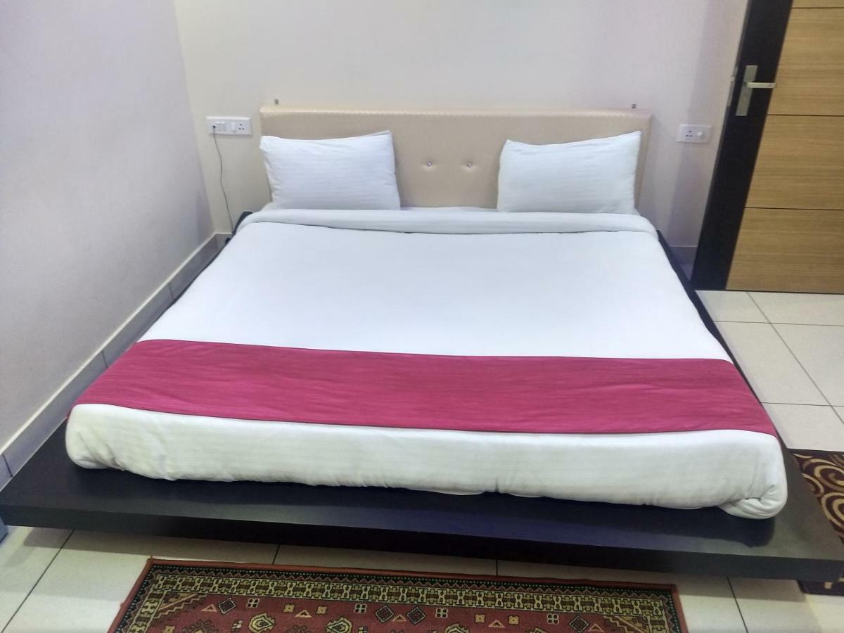 Hotel Reyansh Tanakpur Экстерьер фото