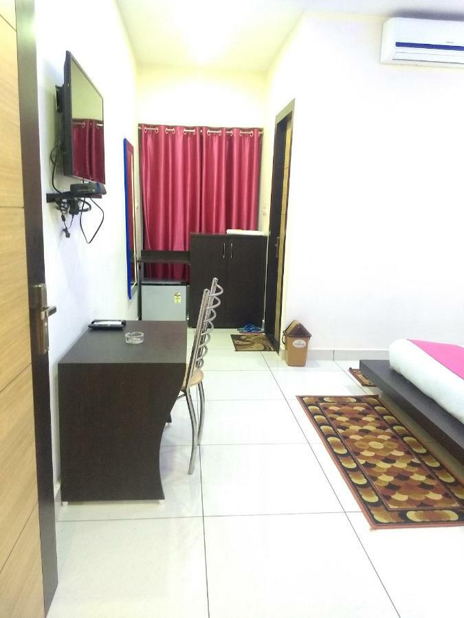 Hotel Reyansh Tanakpur Экстерьер фото