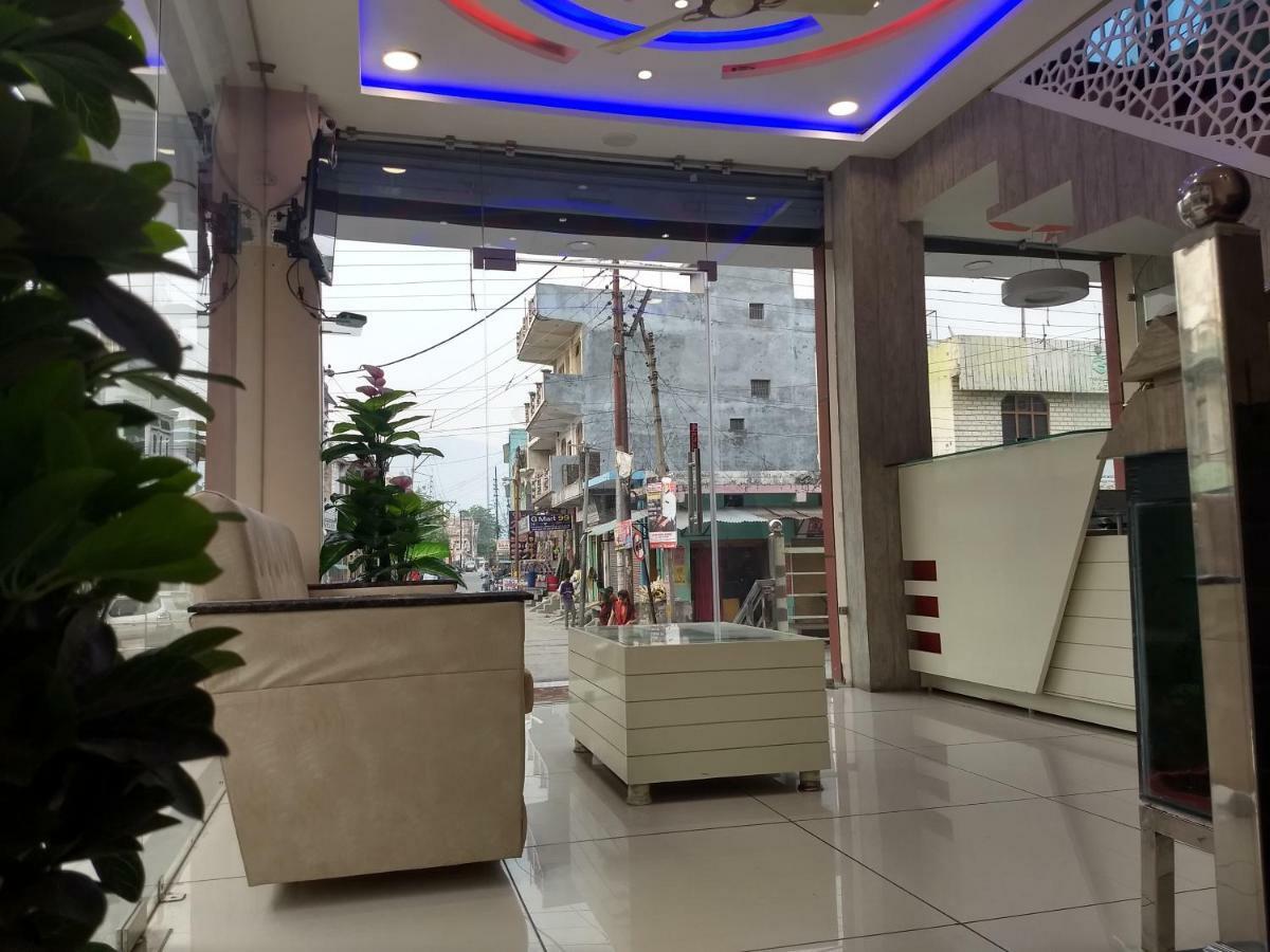 Hotel Reyansh Tanakpur Экстерьер фото